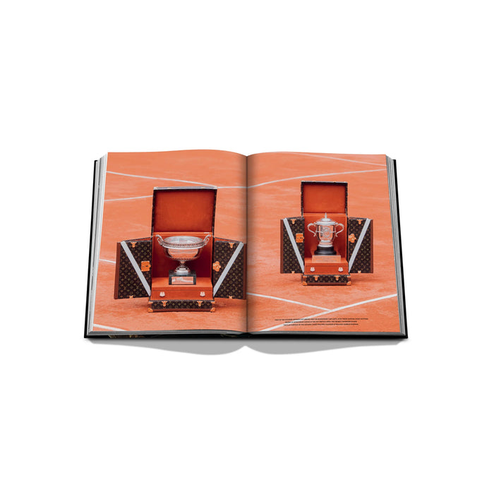 Livro Loius Vuitton: Trophy Trunks 5