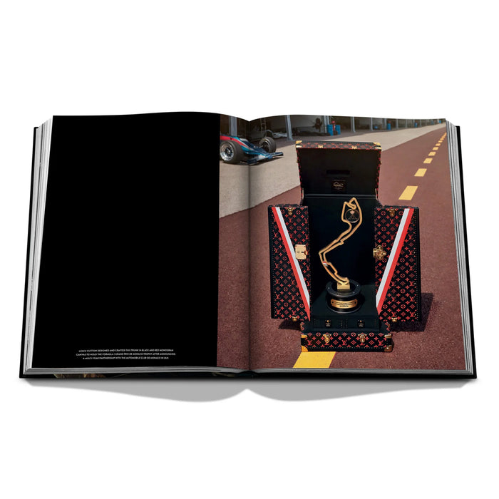Livro Loius Vuitton: Trophy Trunks 12